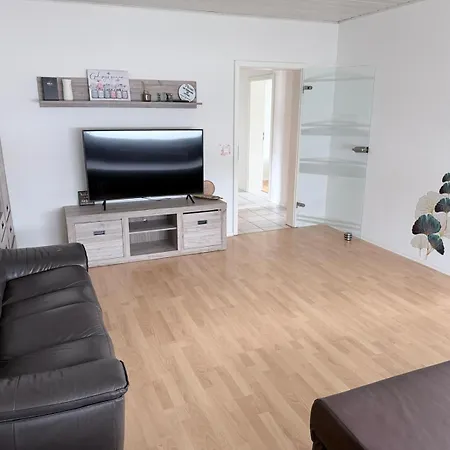 Cozy And Modern Your Away From Appartamento Lohra