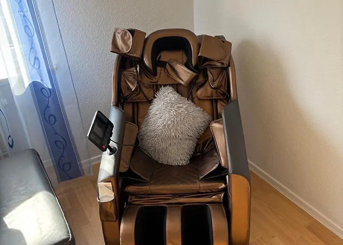 Cozy And Modern Your Away From *